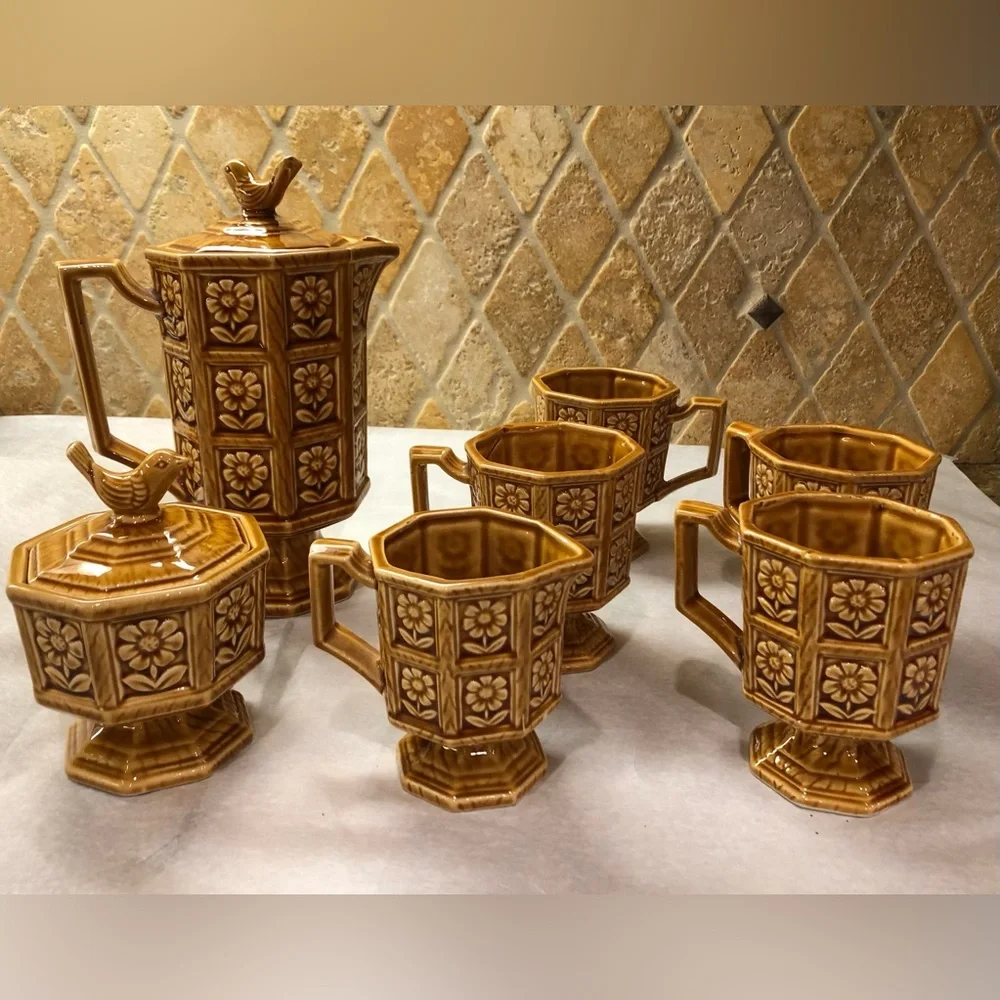 Vintage Retro Daisy Coffee Pot Creamer Sugar & Octagon Mugs 9 Piece Set RARE